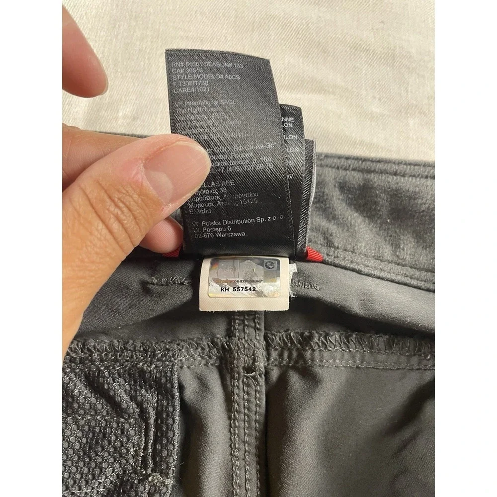 The North Face Gray Cargo Pants Size 34 Hiking Pants Outdoors Casual